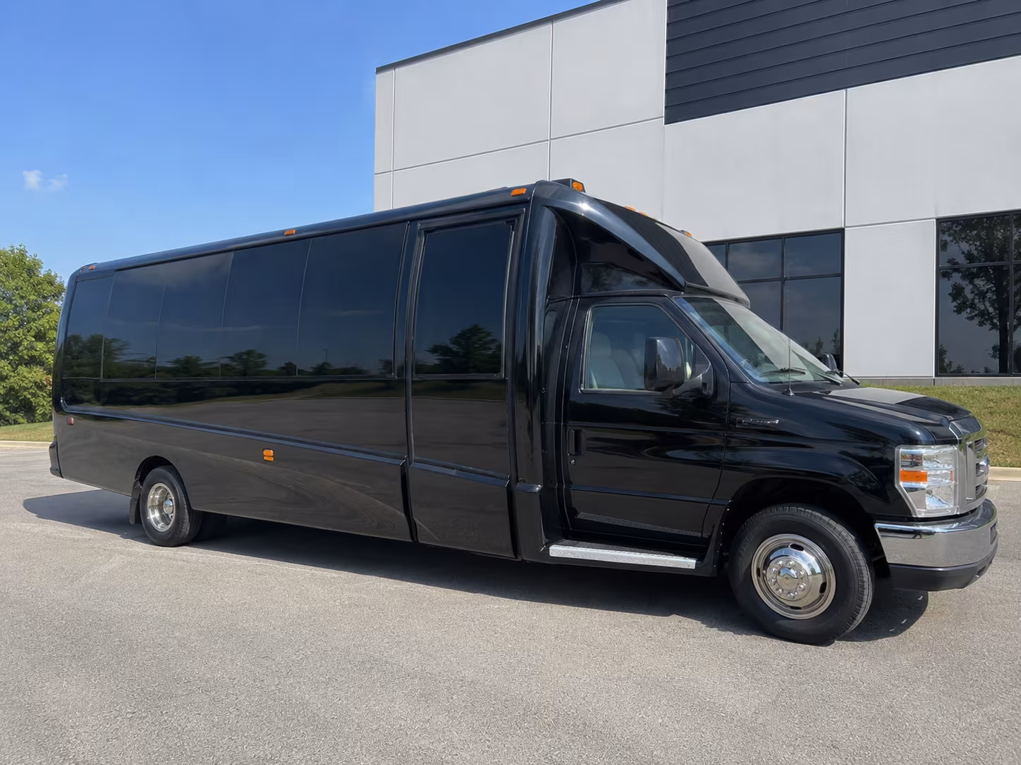 party buses for slc brewery row crawls from west valley city